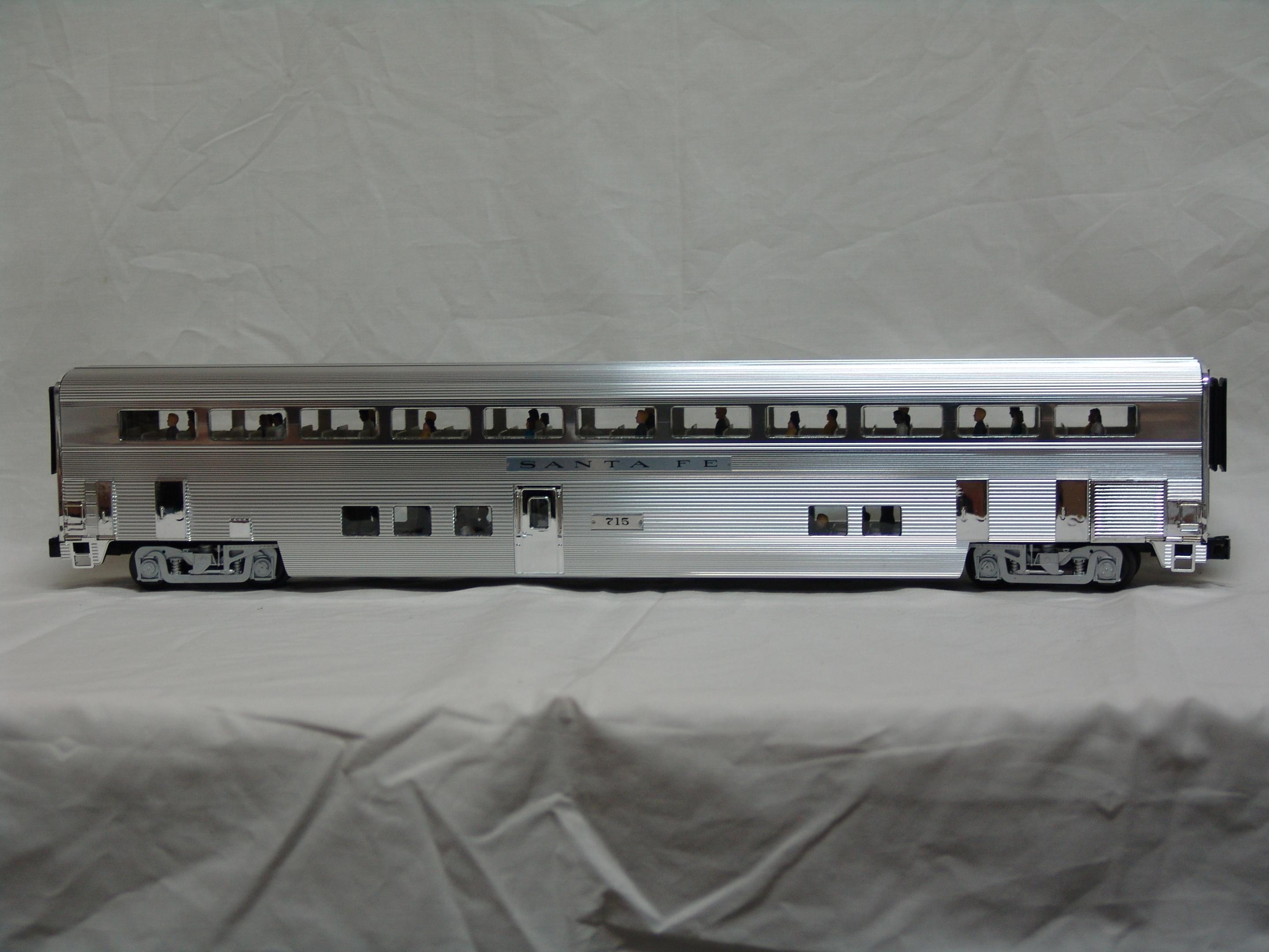 Santa Fe 21" aluminum Hi-Level passenger 4-pack (used)