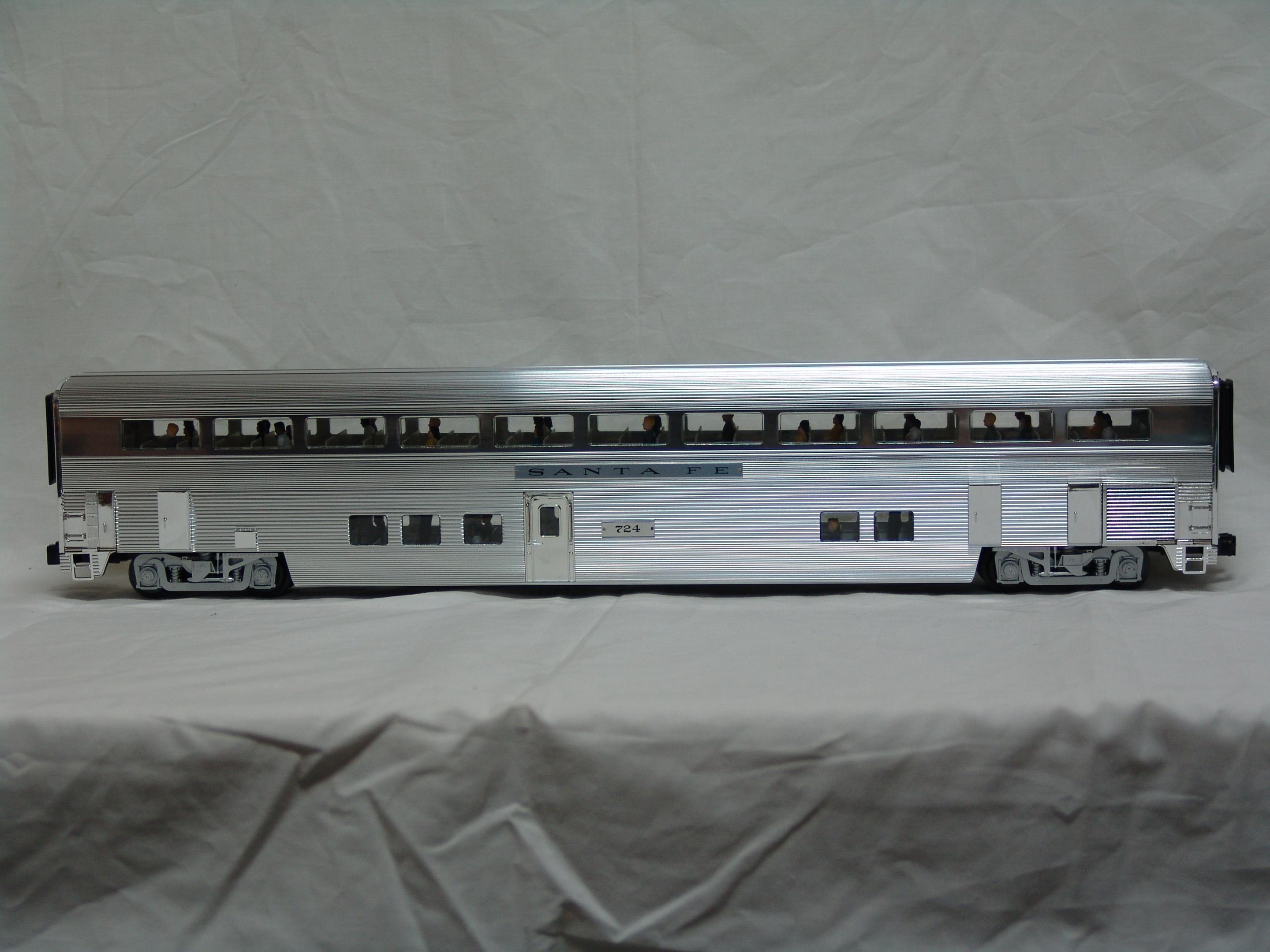 Santa Fe 21" aluminum Hi-Level passenger 4-pack (used)