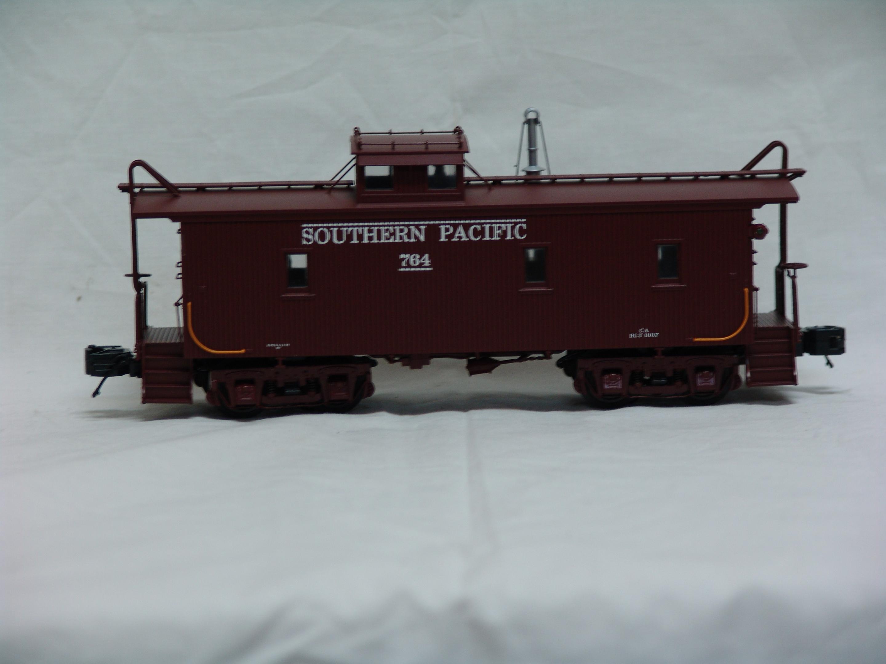 Southern Pacific CA-1 wood-sided caboose #764 (used)