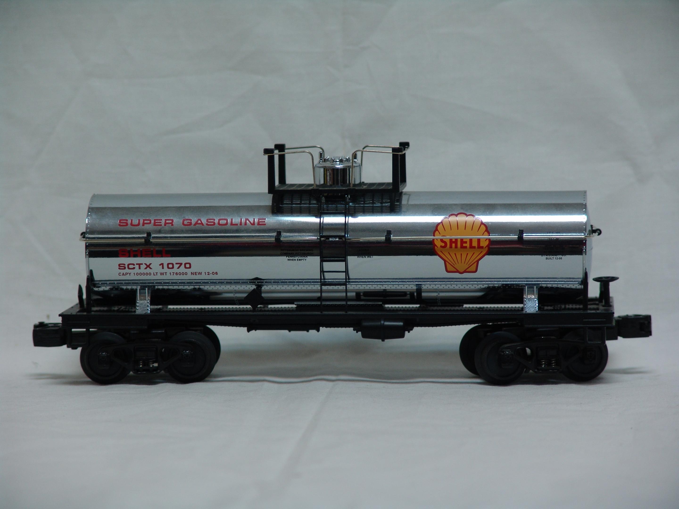 Shell (chrome) tank car #1070 (used)