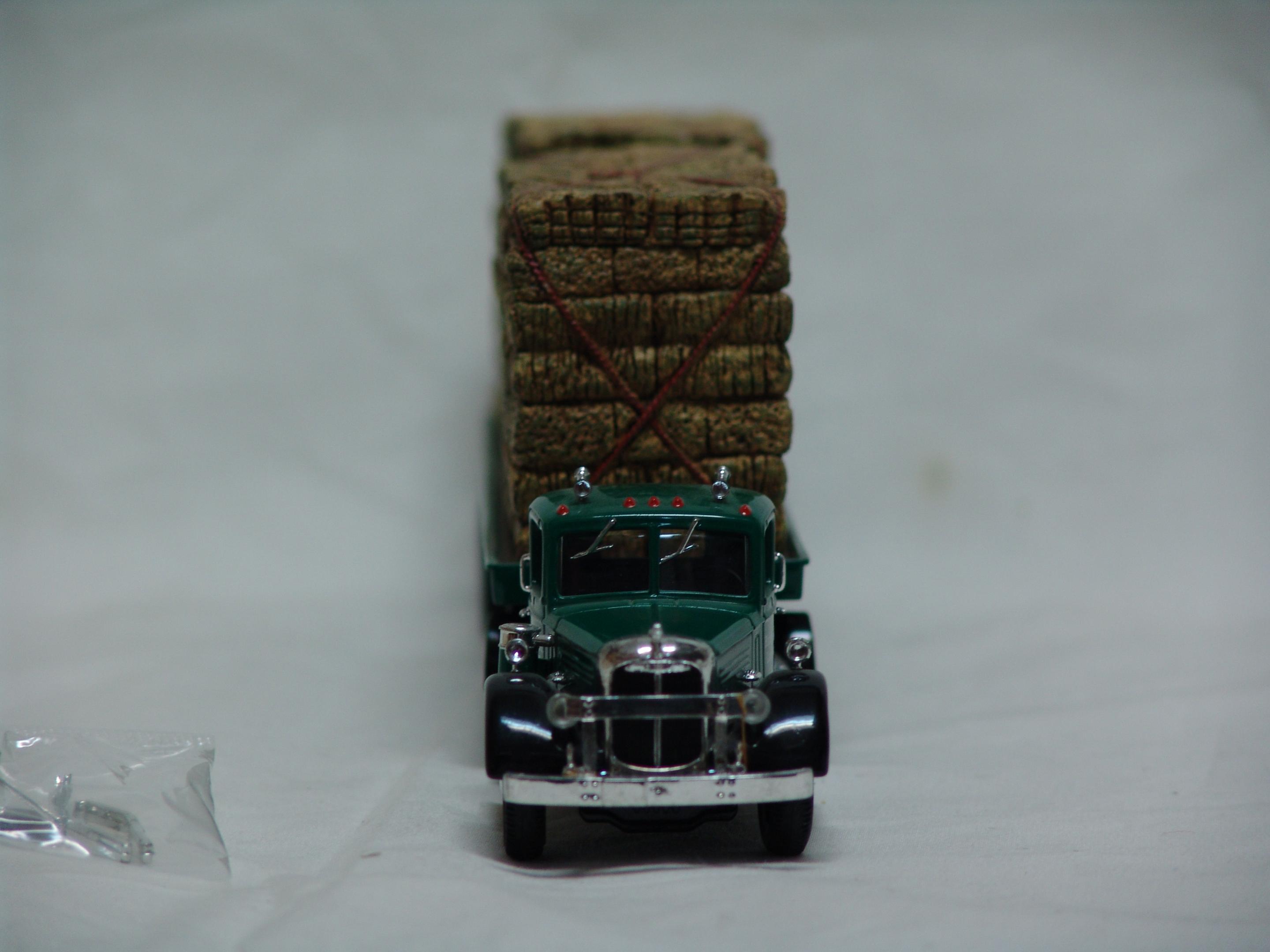 Mack LJ flatbed with hay load