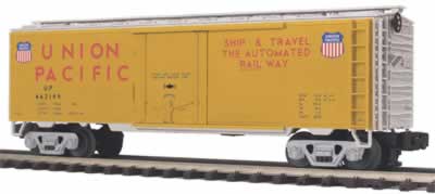 Union Pacific operating reefer w/ platform